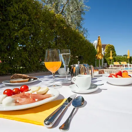 호텔 Gardenia & Charme Adults Friendly 4star Service 3*